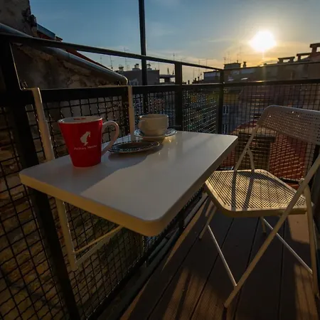 Urban Viktor - Downtown Apartment *